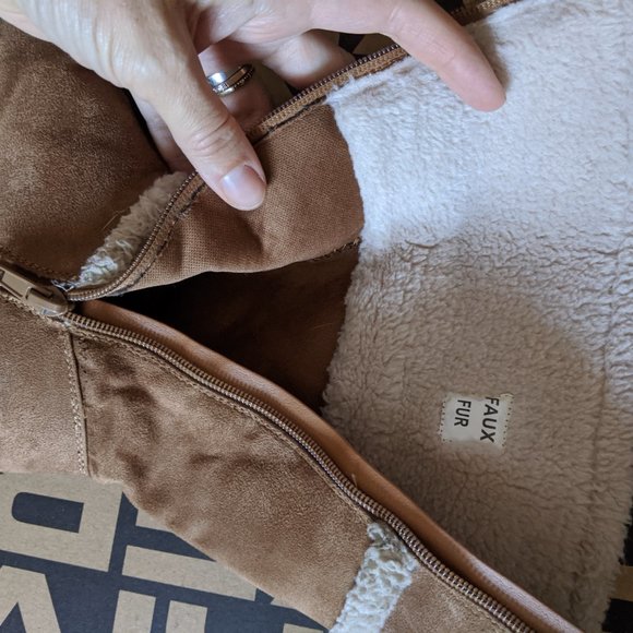 Kids Warm Autumn Boots Size J2 - Picture 3 of 5